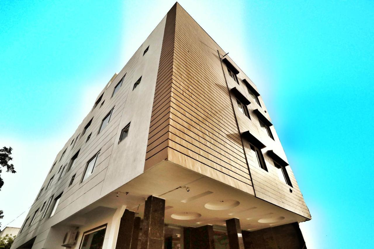 Hotel Aerocity Purple Orchid Nowe Delhi Zewnętrze zdjęcie