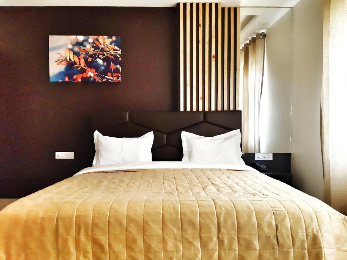 Hotel Aerocity Purple Orchid Nowe Delhi Zewnętrze zdjęcie