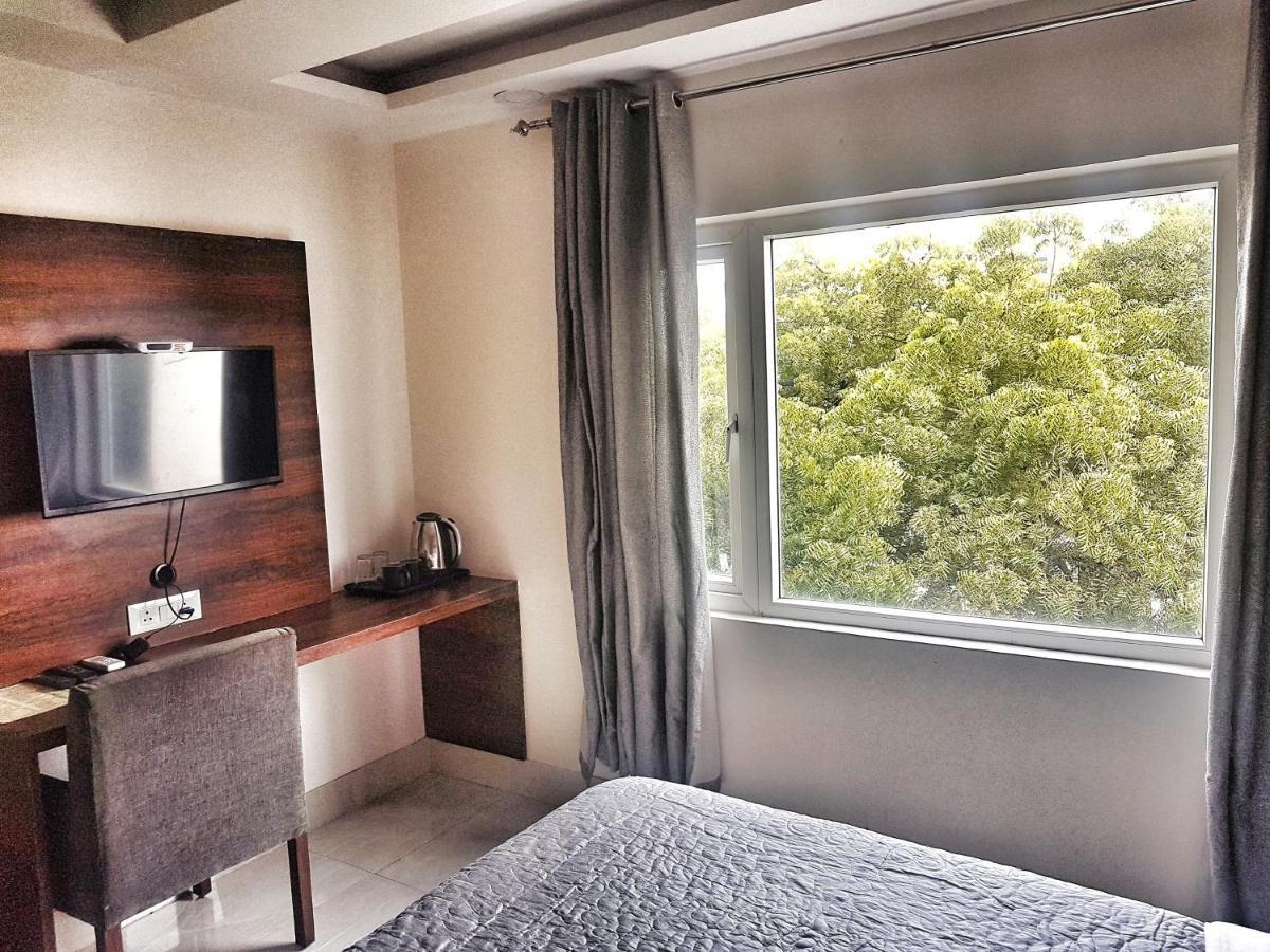 Hotel Aerocity Purple Orchid Nowe Delhi Zewnętrze zdjęcie